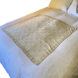 Gucci 100% Silk Square Scarf 37” Cream Ivory